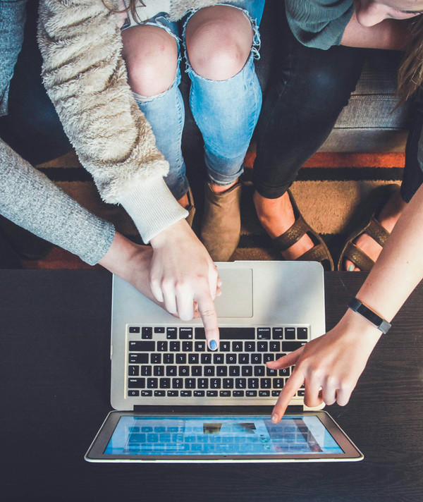 Students collaborating